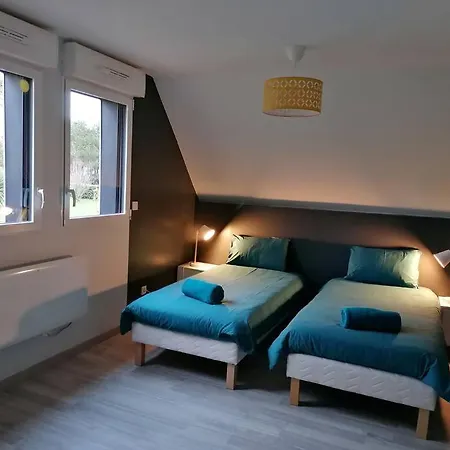 Sunset Family Mont Saint Michel