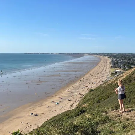 Sunset Family Mont Saint Michel ソー